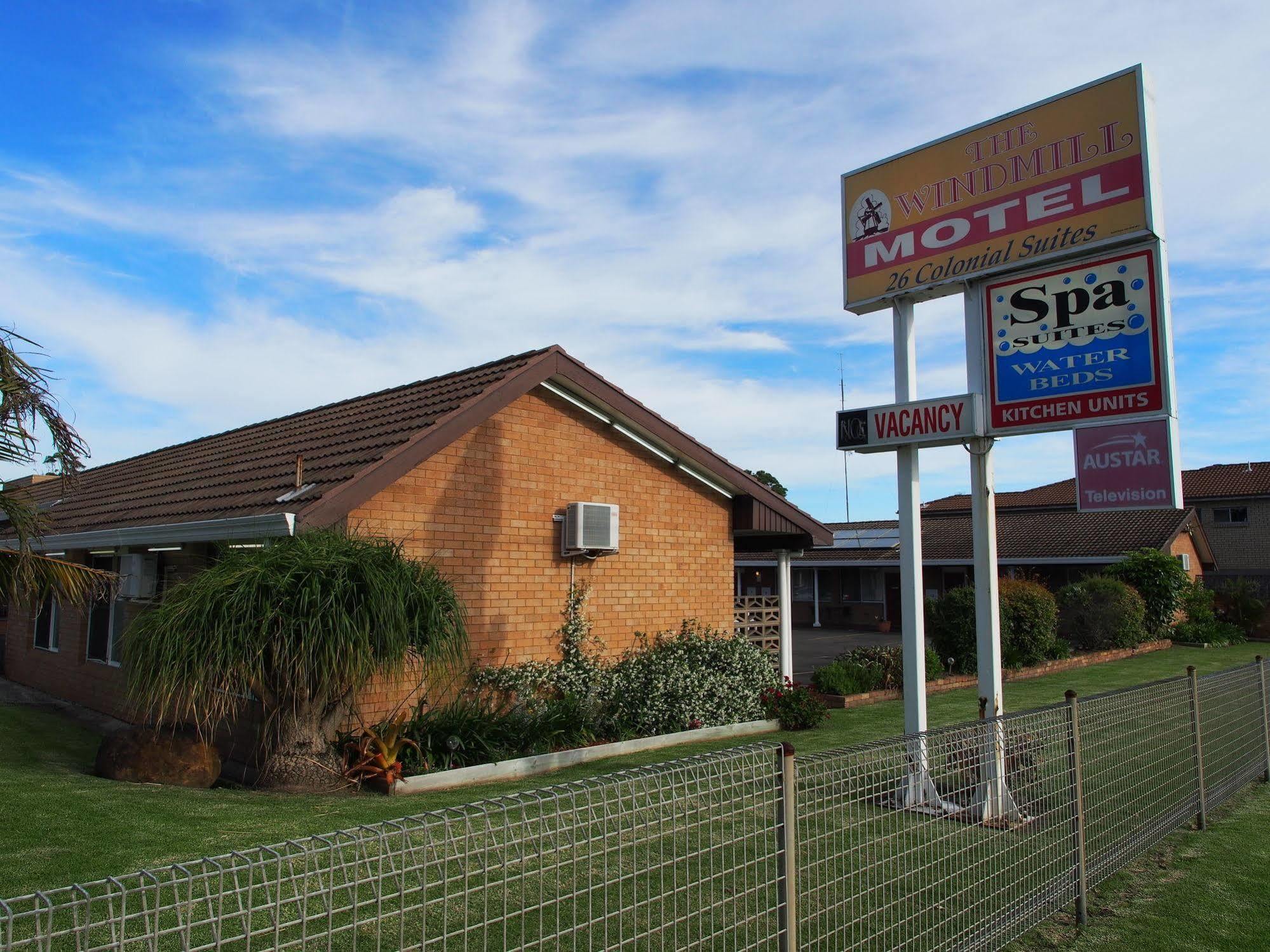 Windmill Motel Wollongong Exterior photo